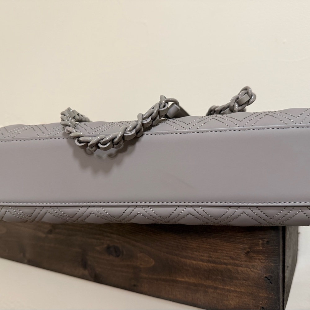 Tory Burch Fleming Convertible Shoulder Bag - Picture 6 of 7